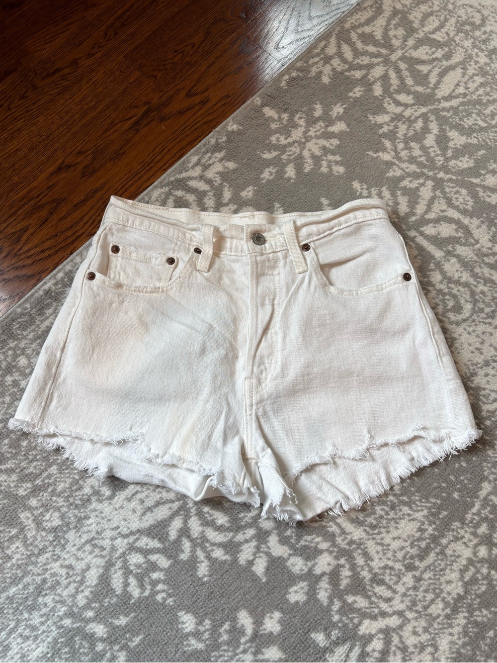 Levi’s 501 white denim shorts